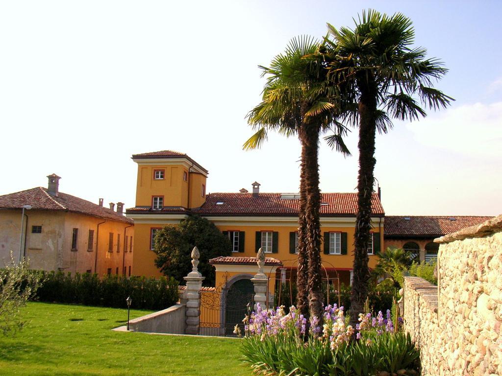 Castello Di Brusata Apartment By Quokka 360 - Romantic Flat With Pool Mendrisio Eksteriør bilde